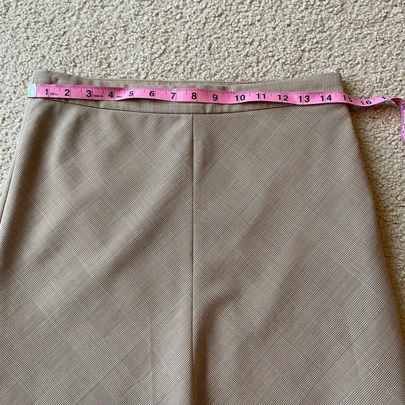 Women’s Banana Republic Tan work/ business Suit size 2 - Picture 7 of 16